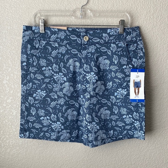 Jachs Pants - Jachs Navy Floral Shorts/Large